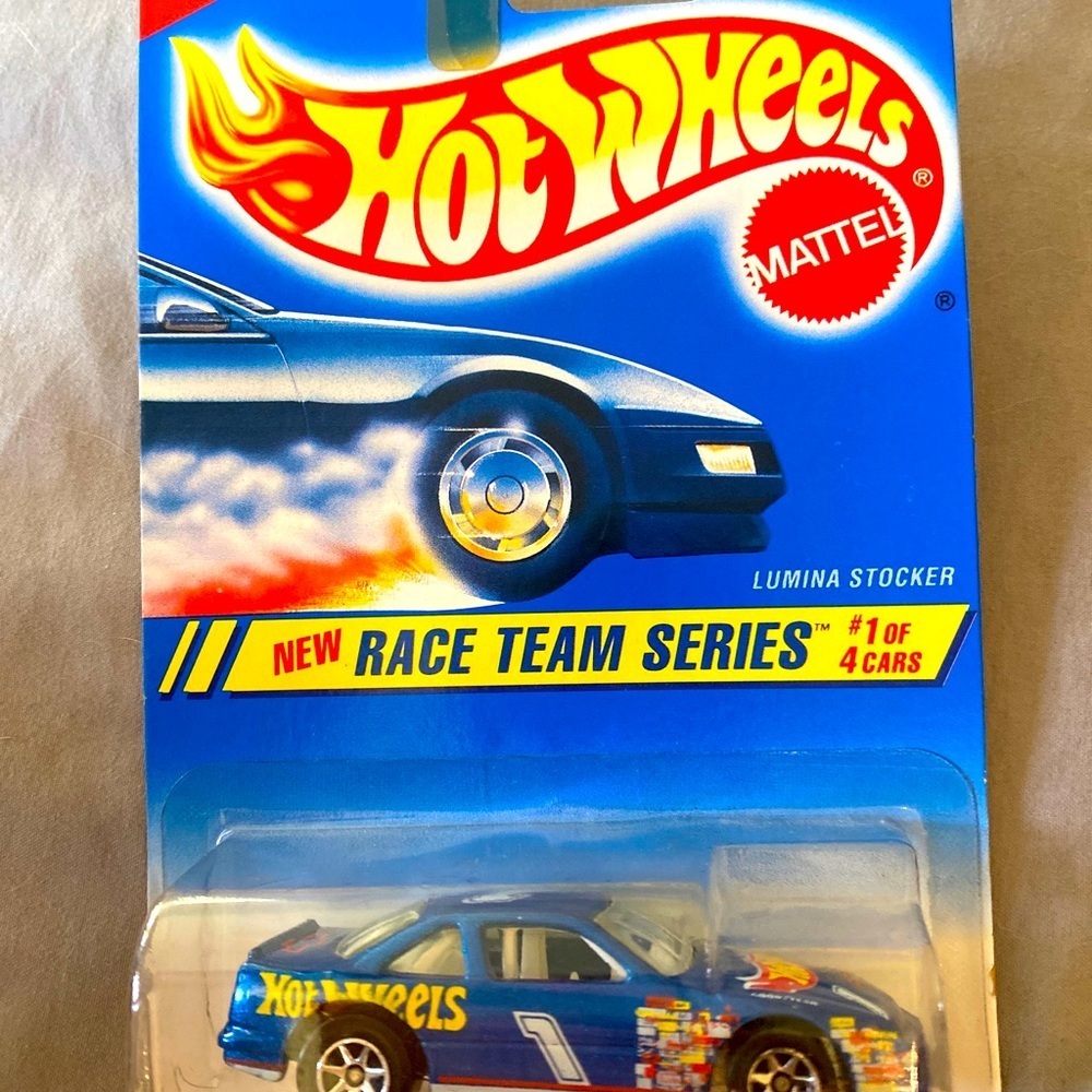 1995 Hot Wheels #275 Race Team Series 1/4 LUMINA STOCKER Blue w/7 Spokes…